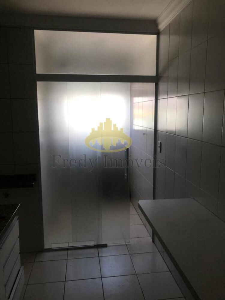 Apartamento à venda com 2 quartos, 62m² - Foto 13
