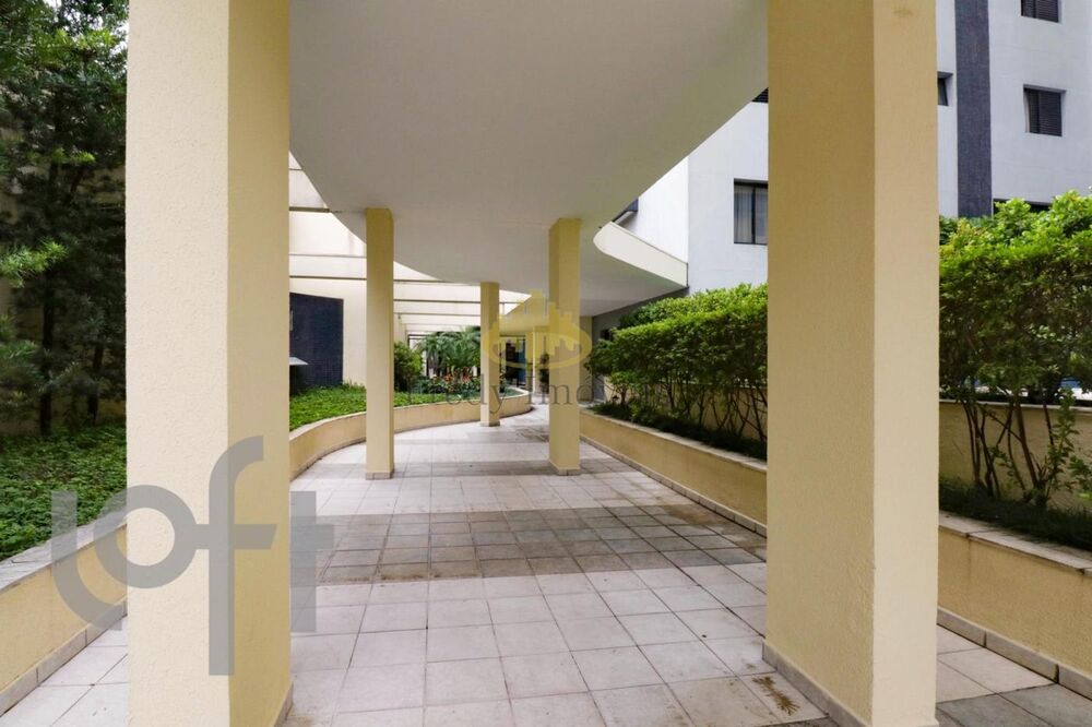 Apartamento à venda com 1 quarto, 41m² - Foto 18