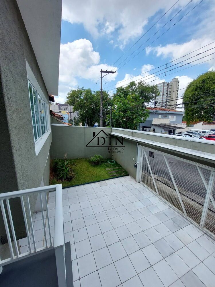 Sobrado à venda com 3 quartos, 243m² - Foto 1