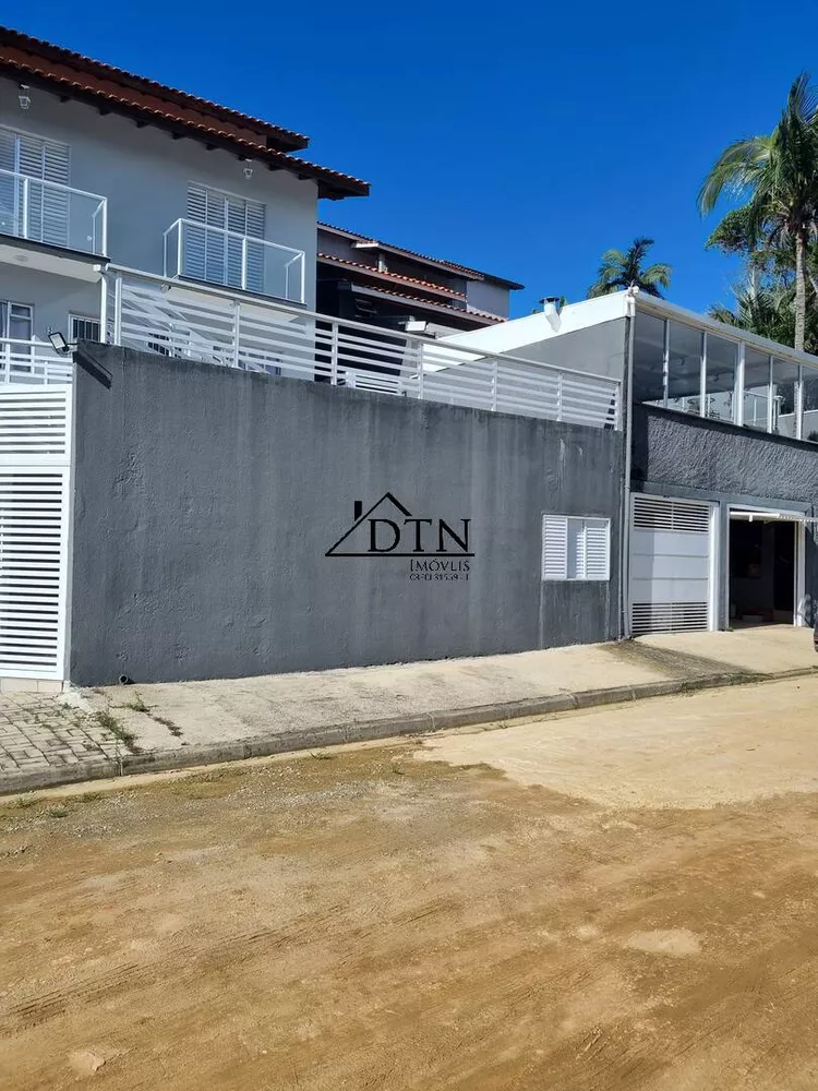 Prédio Inteiro à venda com 12 quartos, 1400m² - Foto 4