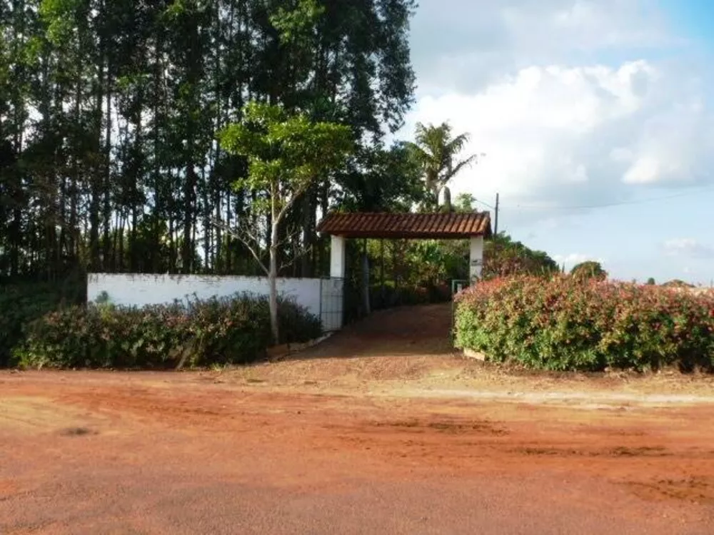 Fazenda à venda com 3 quartos, 150m² - Foto 1