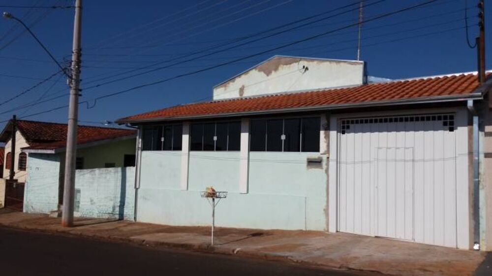 Casa à venda com 2 quartos, 140m² - Foto 2