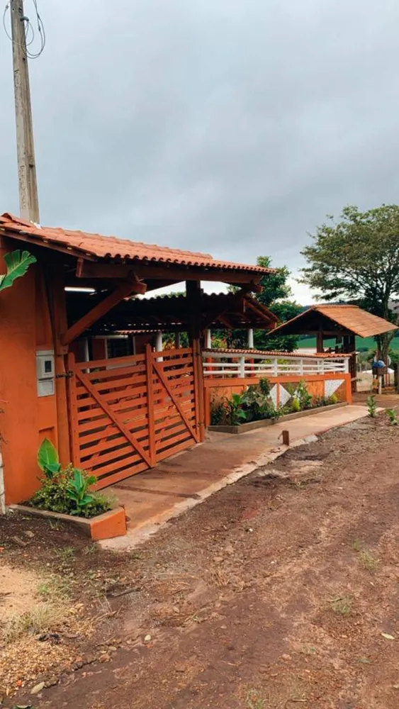 Chácara, 3 quartos, 1300 m² - Foto 1