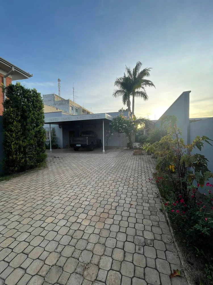 Casa, 5 quartos, 329 m² - Foto 2
