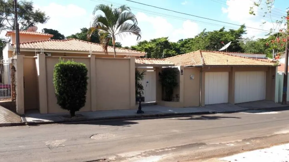 Casa, 5 quartos, 547 m² - Foto 1