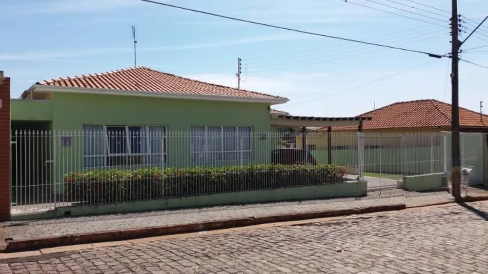 Casa, 3 quartos, 280 m² - Foto 1
