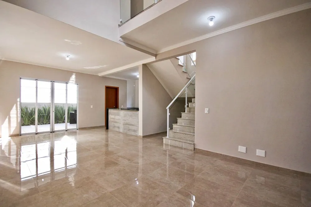 Casa, 3 quartos, 195 m² - Foto 3