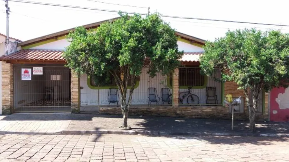 Casa, 3 quartos, 343 m² - Foto 1