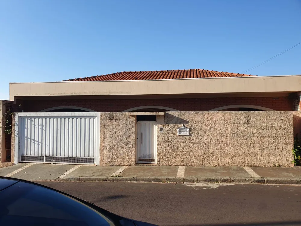 Casa, 5 quartos, 351 m² - Foto 1