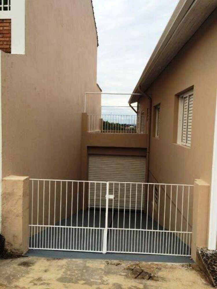 Casa à venda com 2 quartos, 240m² - Foto 4