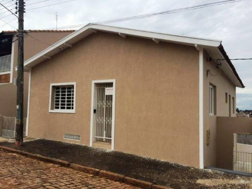 Casa à venda com 2 quartos, 240m² - Foto 2