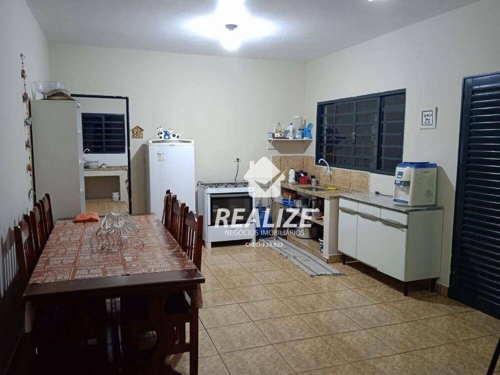Chácara à venda e aluguel com 3 quartos, 200m² - Foto 4