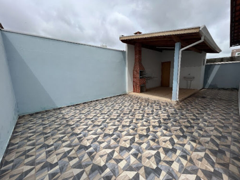 Casa à venda com 3 quartos, 120m² - Foto 1