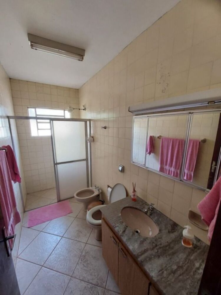 Chácara, 4 quartos, 5000 m² - Foto 1