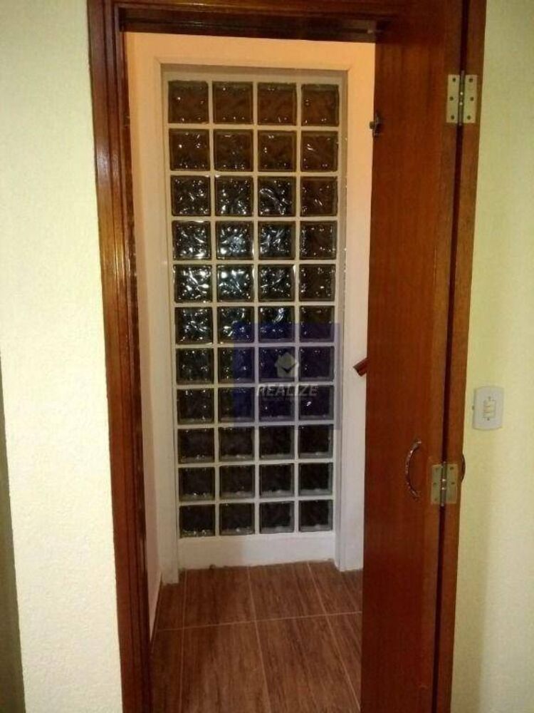 Sobrado à venda com 3 quartos, 300m² - Foto 4