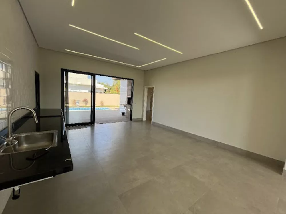 Casa, 3 quartos, 220 m² - Foto 3