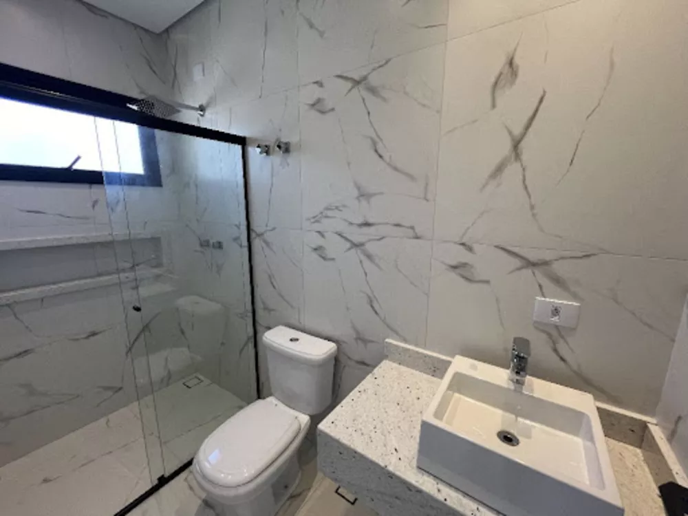 Casa, 3 quartos, 220 m² - Foto 1