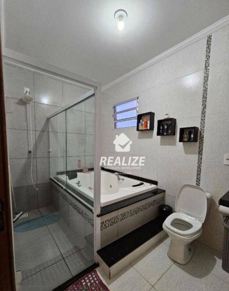 Casa, 5 quartos, 270 m² - Foto 1