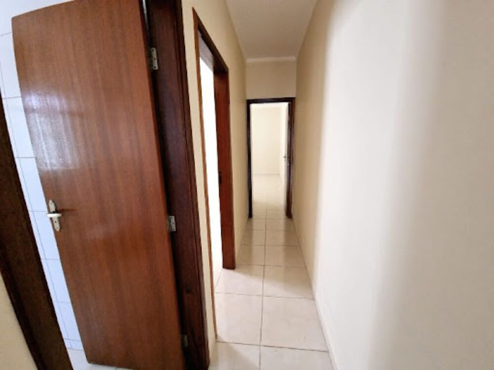 Casa à venda com 2 quartos, 60m² - Foto 9