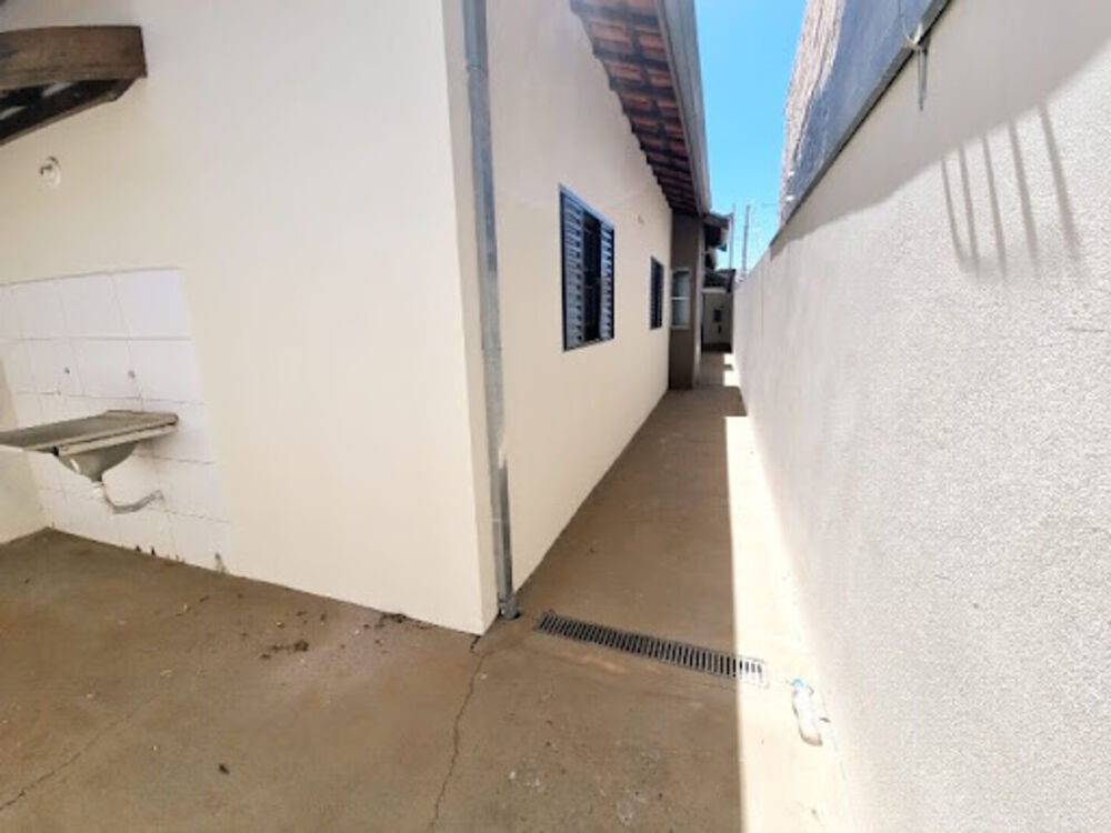 Casa à venda com 2 quartos, 60m² - Foto 5