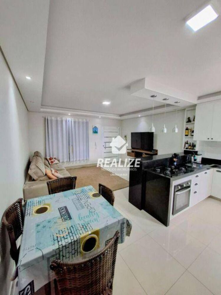 Casa à venda com 2 quartos, 110m² - Foto 4