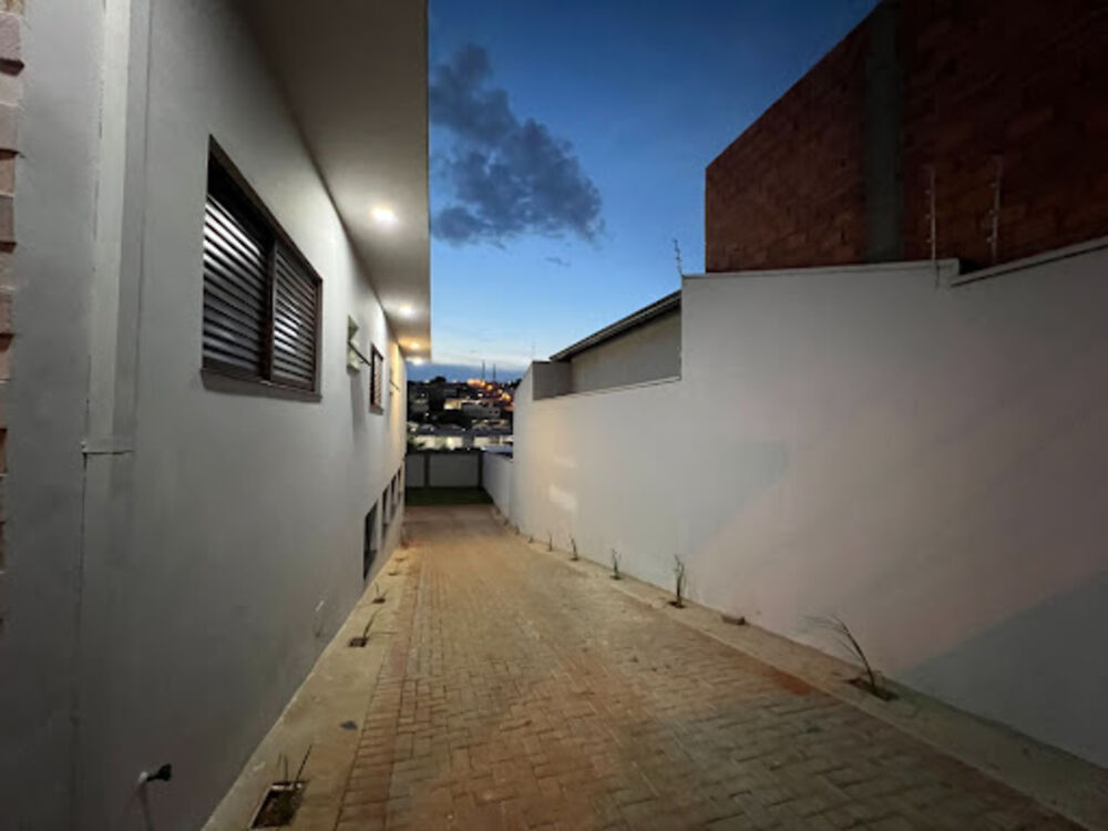 Casa à venda com 3 quartos, 270m² - Foto 4