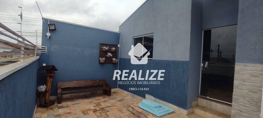 Casa à venda com 2 quartos, 110m² - Foto 1