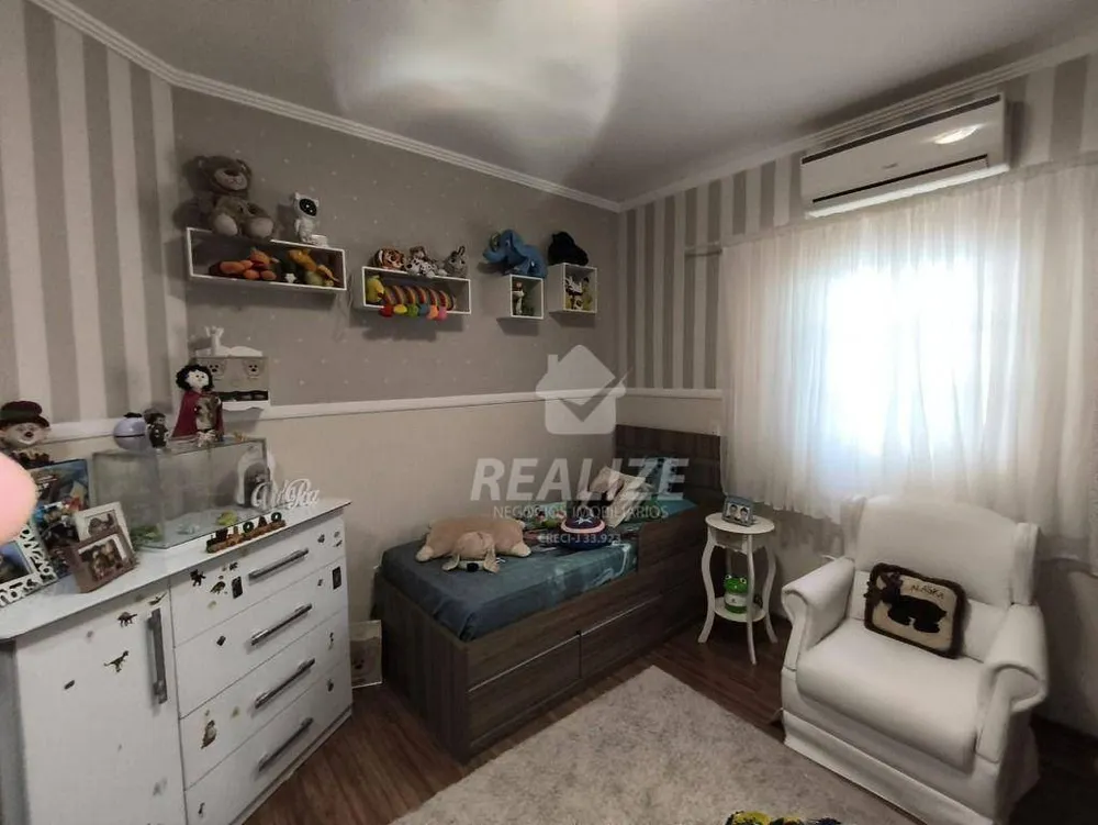 Casa, 3 quartos, 210 m² - Foto 4