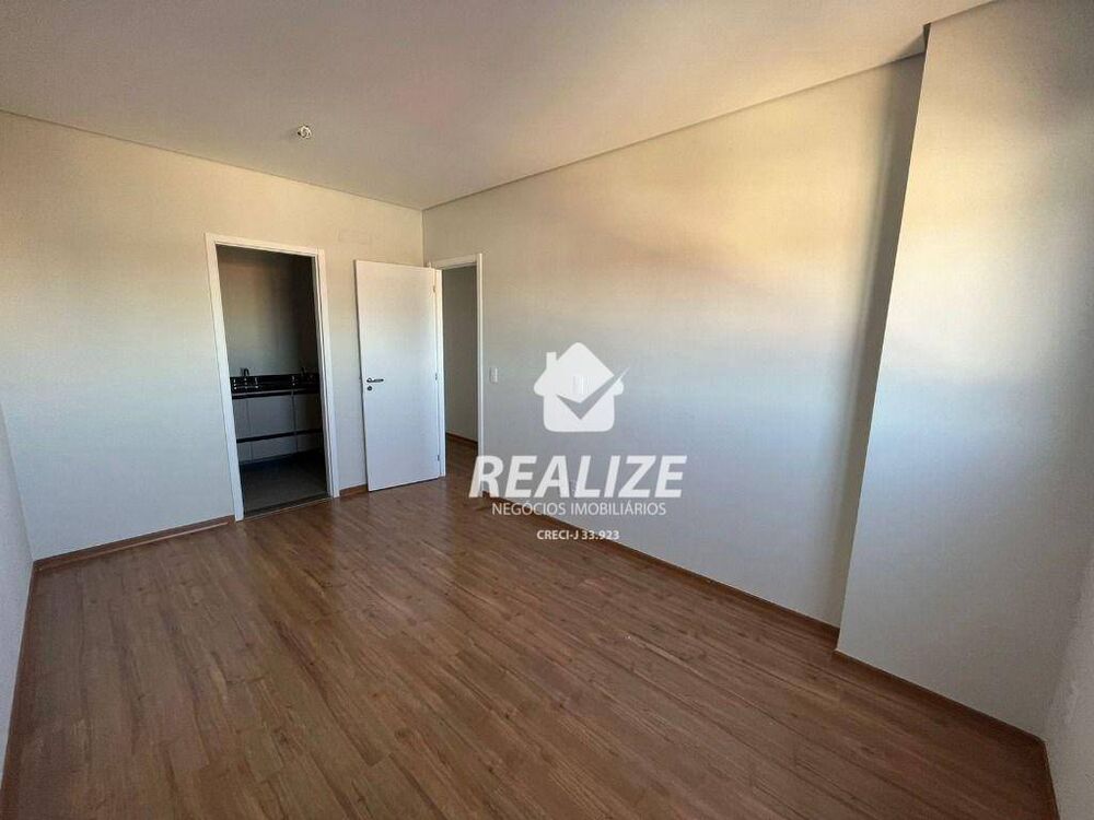 Apartamento à venda com 3 quartos, 111m² - Foto 5