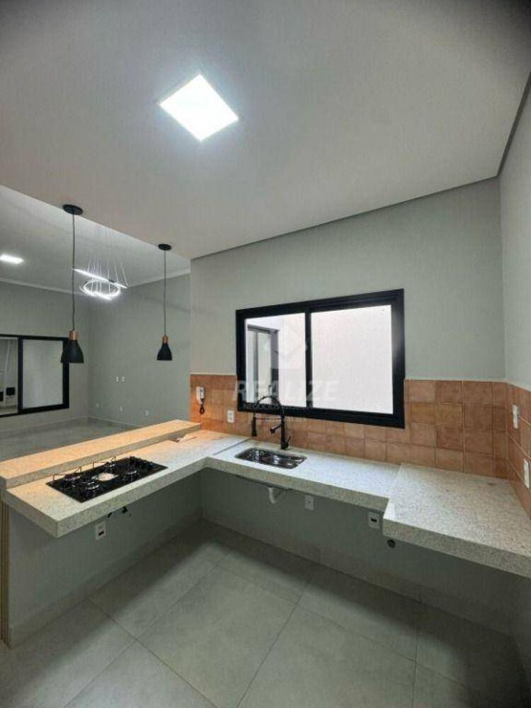 Casa à venda com 2 quartos, 110m² - Foto 10