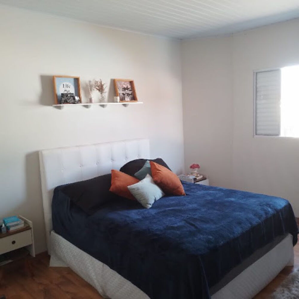 Casa à venda com 2 quartos, 240m² - Foto 1