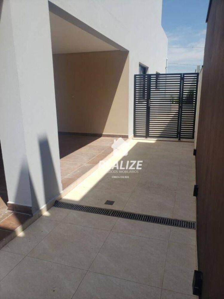 Casa à venda com 4 quartos, 200m² - Foto 12