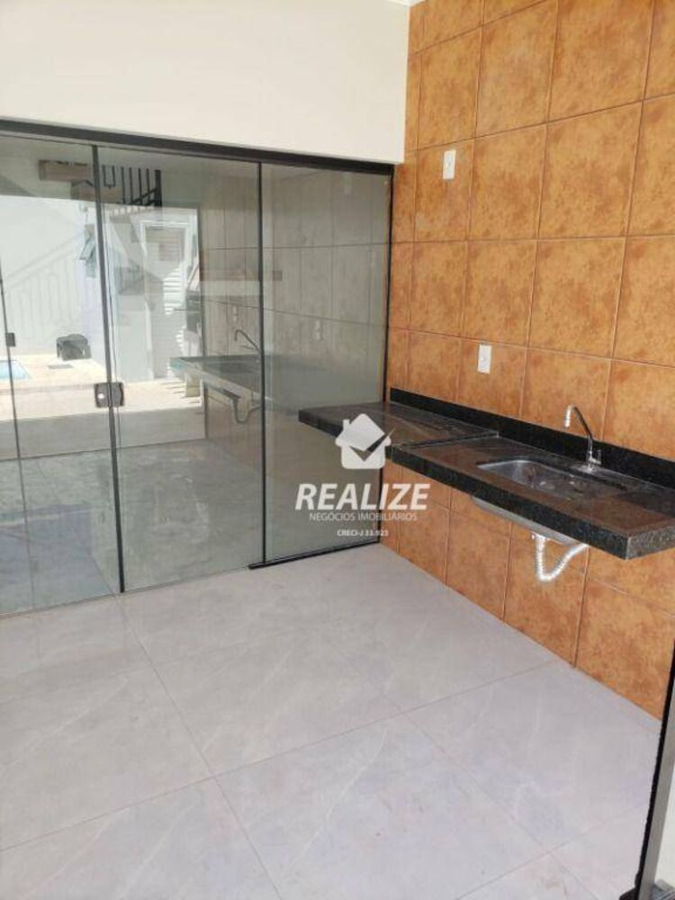 Casa à venda com 4 quartos, 200m² - Foto 2