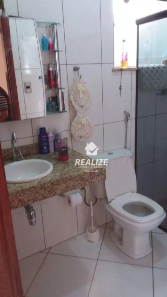 Casa à venda com 2 quartos, 115m² - Foto 4