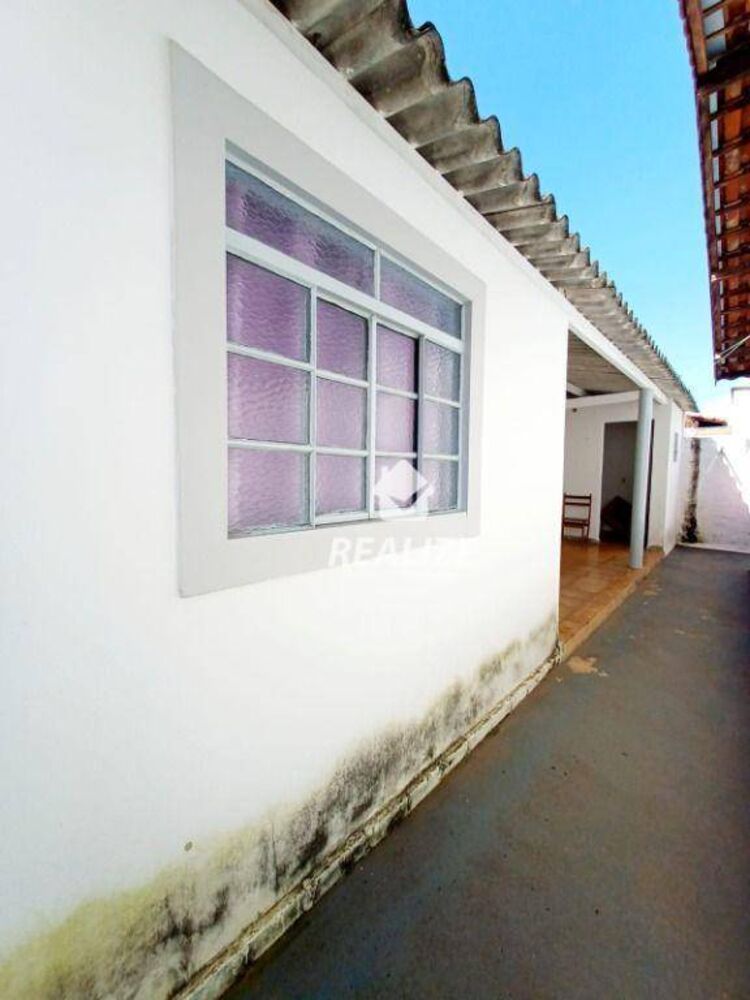 Casa à venda com 2 quartos, 139m² - Foto 11