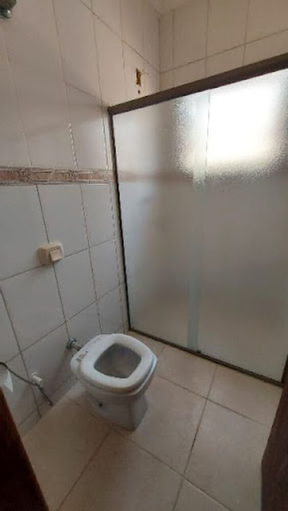 Casa à venda com 2 quartos, 70m² - Foto 4