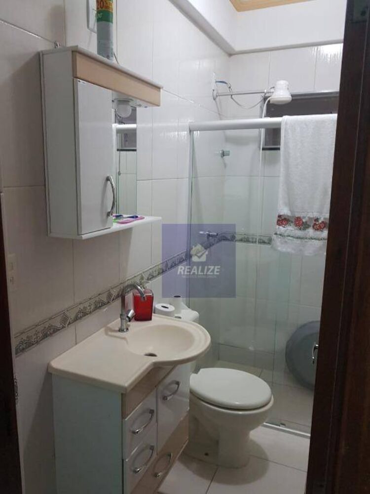 Casa à venda com 3 quartos, 169m² - Foto 2