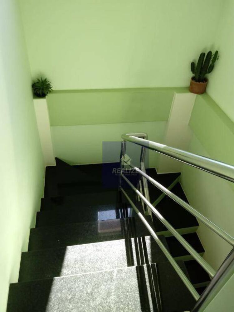 Casa à venda com 3 quartos, 169m² - Foto 3