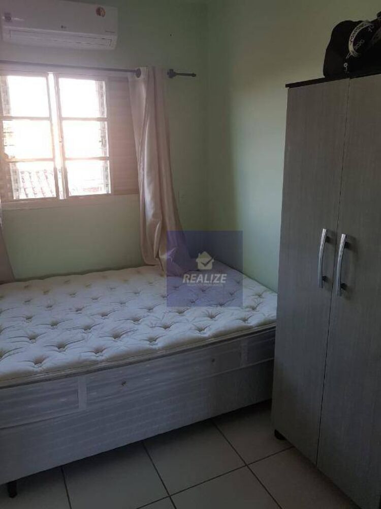 Casa à venda com 3 quartos, 169m² - Foto 1