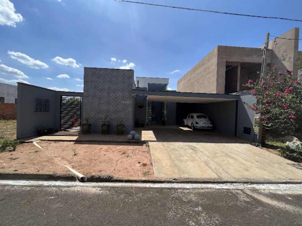 Casa de Condomínio à venda com 3 quartos, 200m² - Foto 1