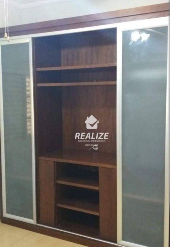 Casa, 3 quartos, 250 m² - Foto 2
