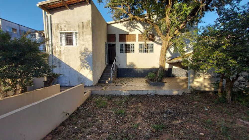 Casa à venda com 4 quartos, 265m² - Foto 4