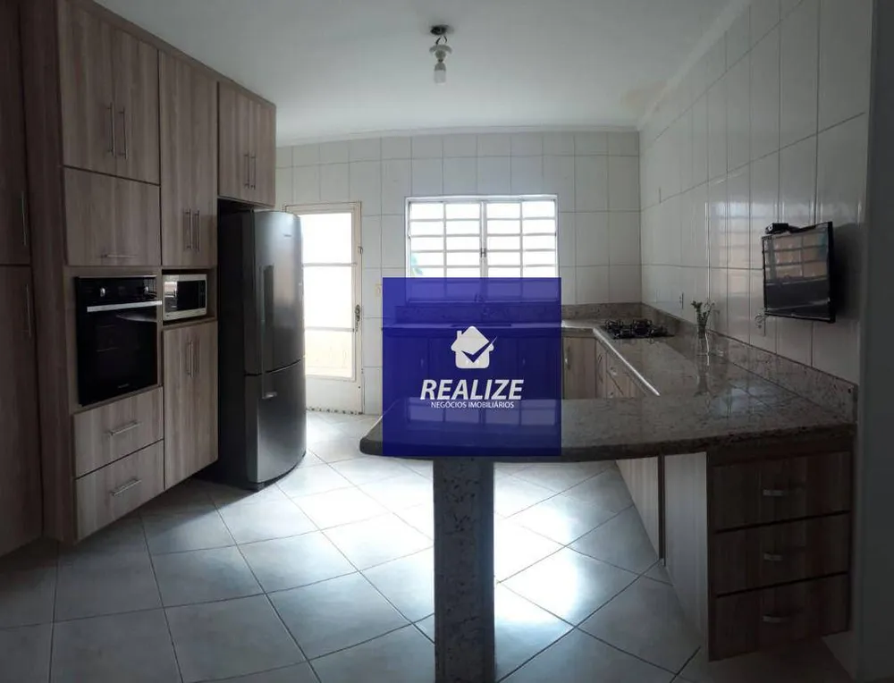 Casa, 3 quartos, 160 m² - Foto 2