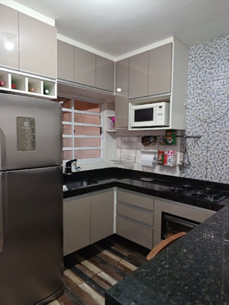 Casa à venda com 2 quartos, 65m² - Foto 9