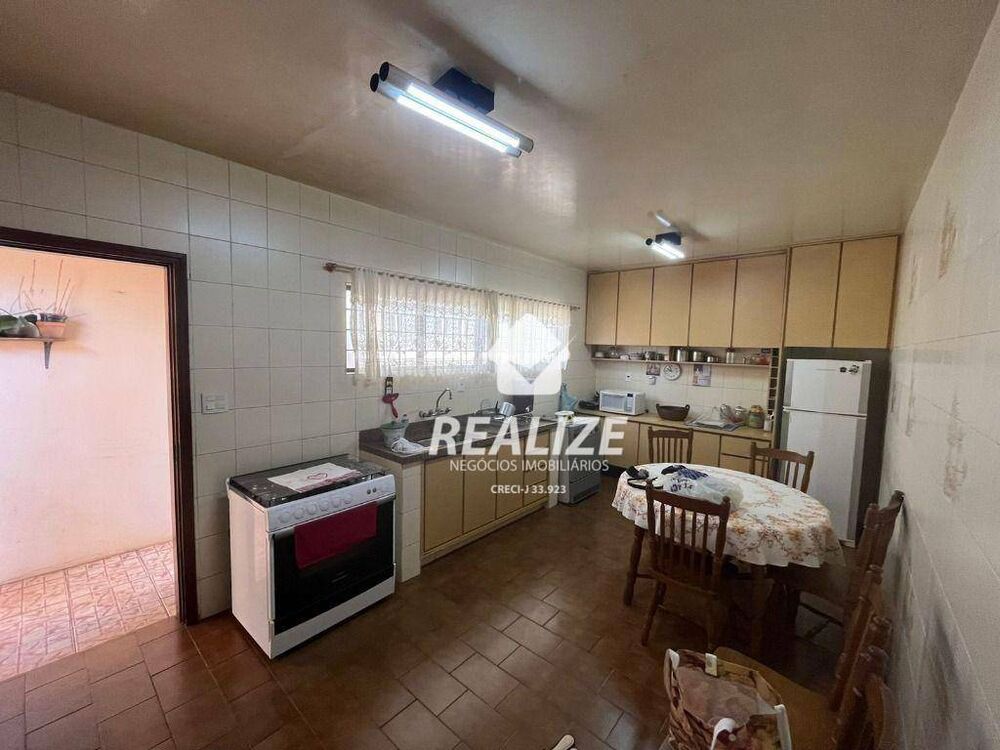 Casa, 3 quartos, 159 m² - Foto 2