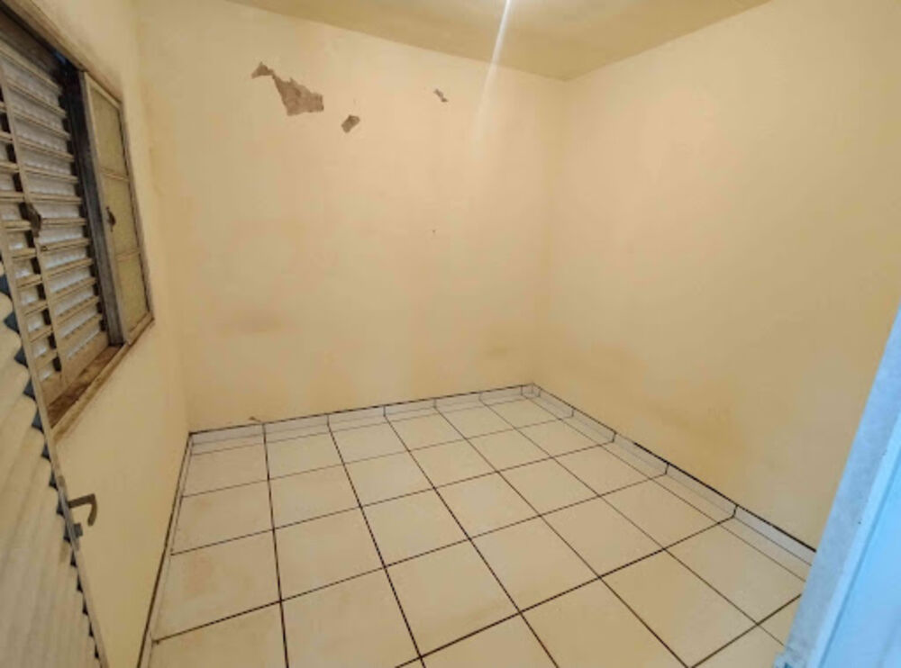 Casa à venda com 2 quartos, 90m² - Foto 6