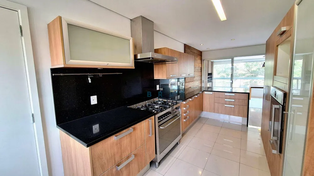 Apartamento, 3 quartos, 211 m² - Foto 4