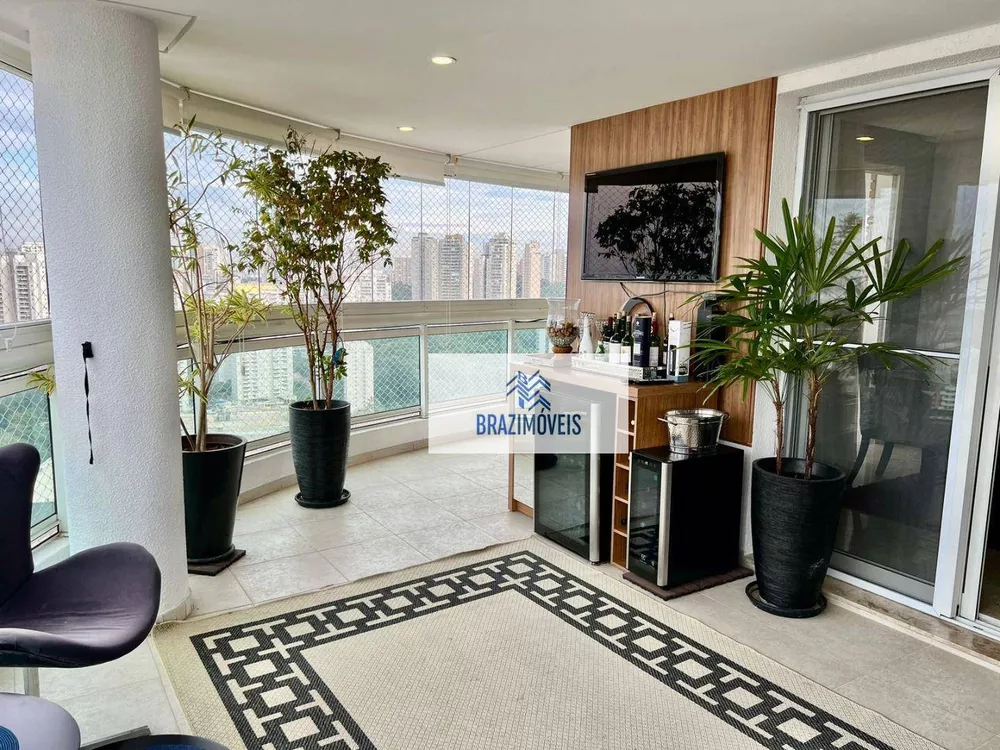 Apartamento, 3 quartos, 261 m² - Foto 1