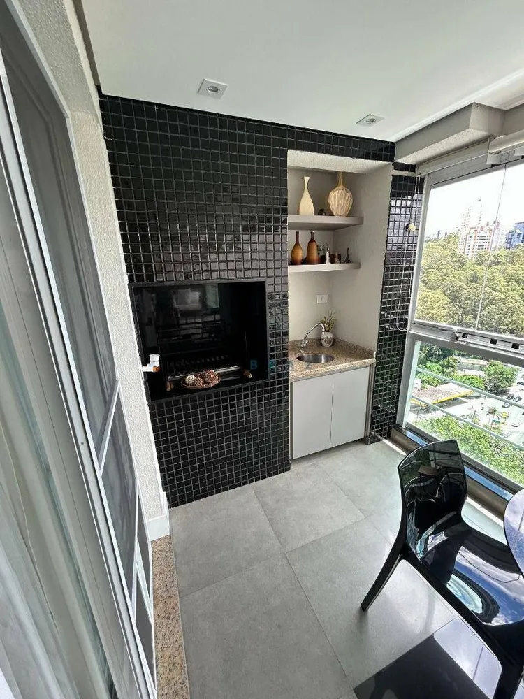 Apartamento, 3 quartos, 142 m² - Foto 1