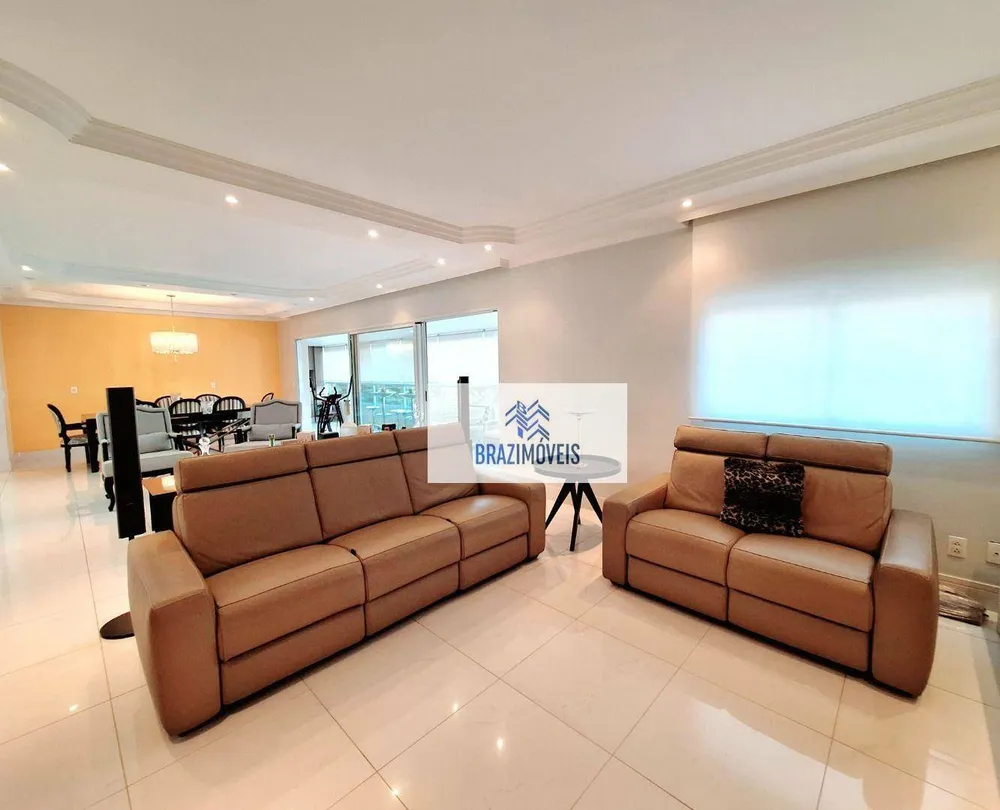 Apartamento, 3 quartos, 211 m² - Foto 1